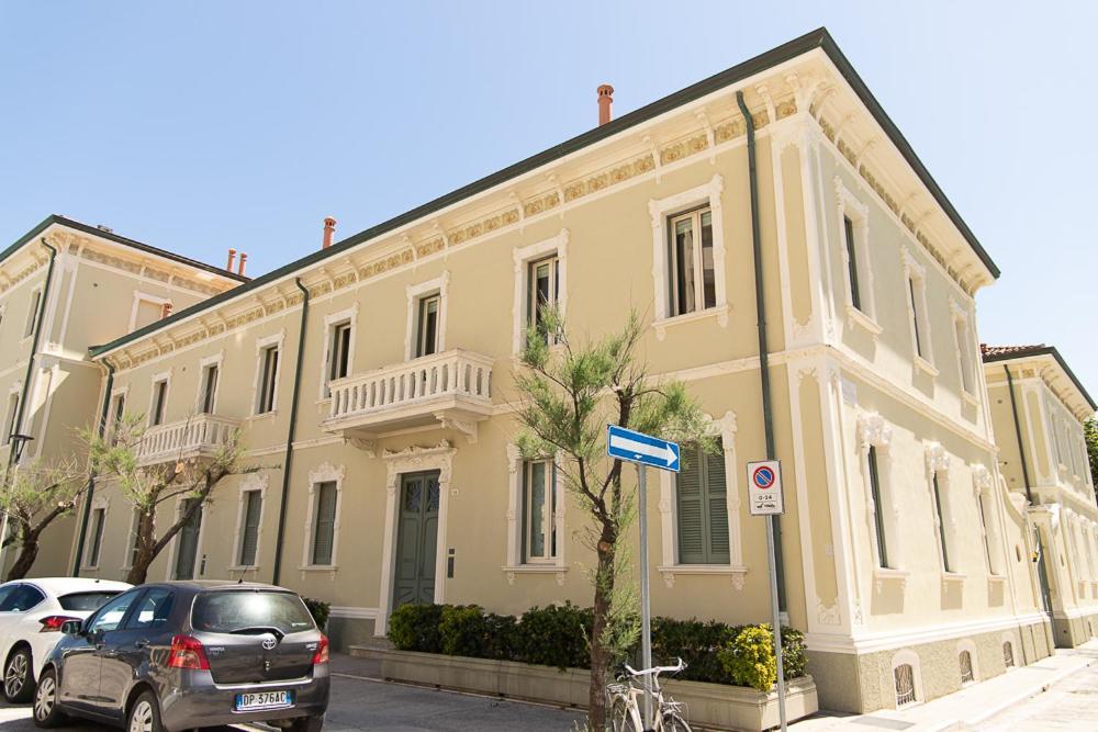 Zara D'Amare A Pesaro 10 Metri Dalla Spiaggia By Yohome Exterior foto